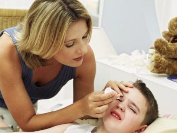 Como aplicarle gotas en los ojos a tus hijos