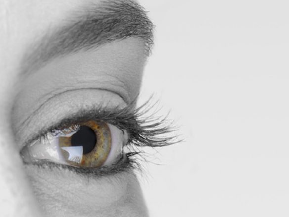 ¿Cuáles son las causas del desprendimiento de retina?