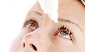 No te automediques… puede causarte ceguera