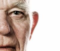 ¿Qué es la degeneración macular relacionada con la edad?