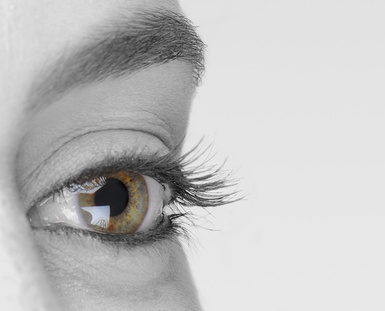 ¿Cuáles son las causas del desprendimiento de retina?