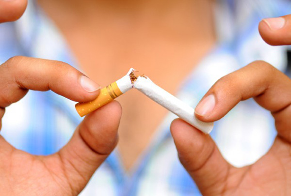 ¿Sabias que dejar de fumar beneficia la salud visual?